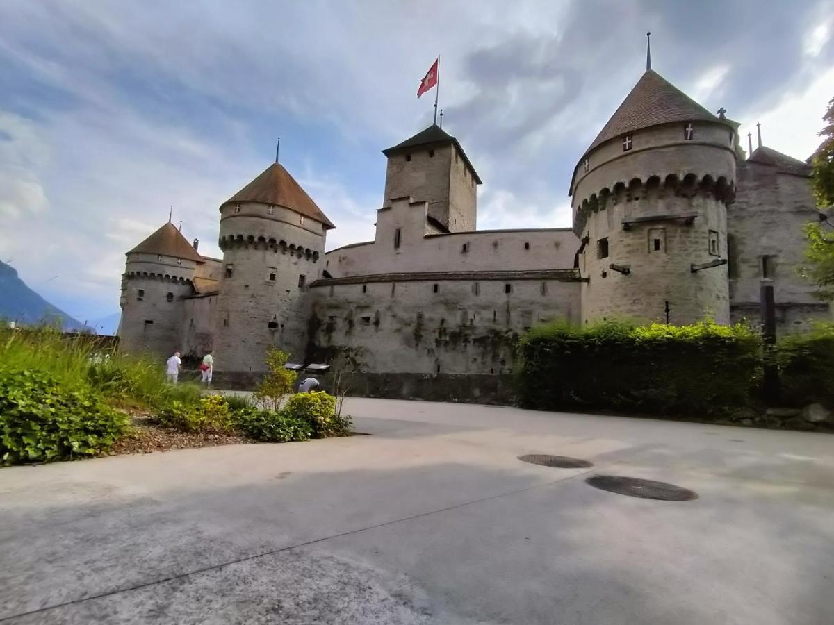 Castle View Aparthotel Veytaux Kültér fotó
