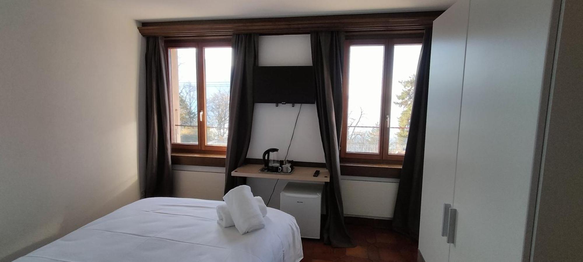 Castle View Aparthotel Veytaux Kültér fotó